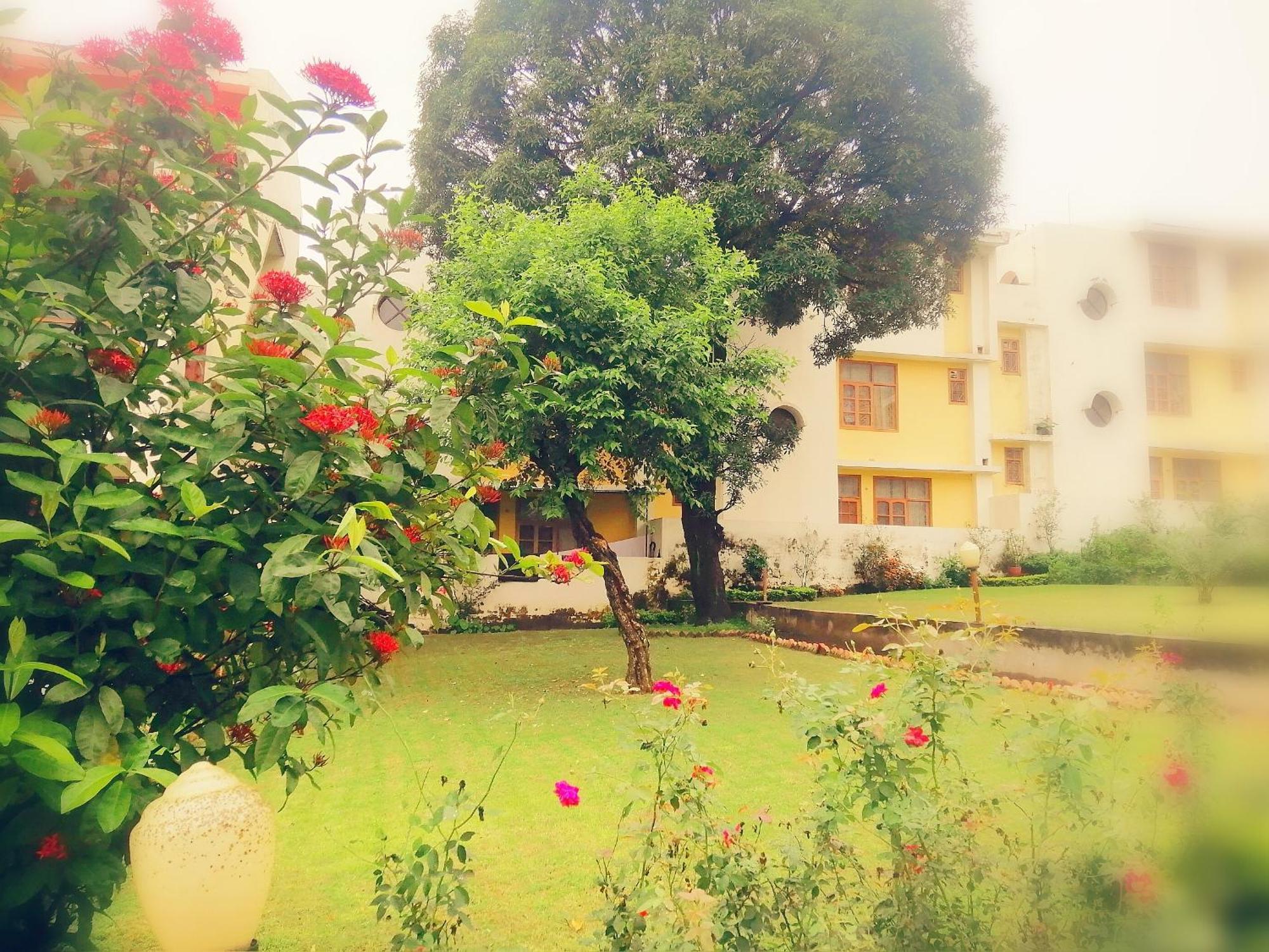 Ganga Vatika Boutique Hotel, Rishīkesh Exteriör bild