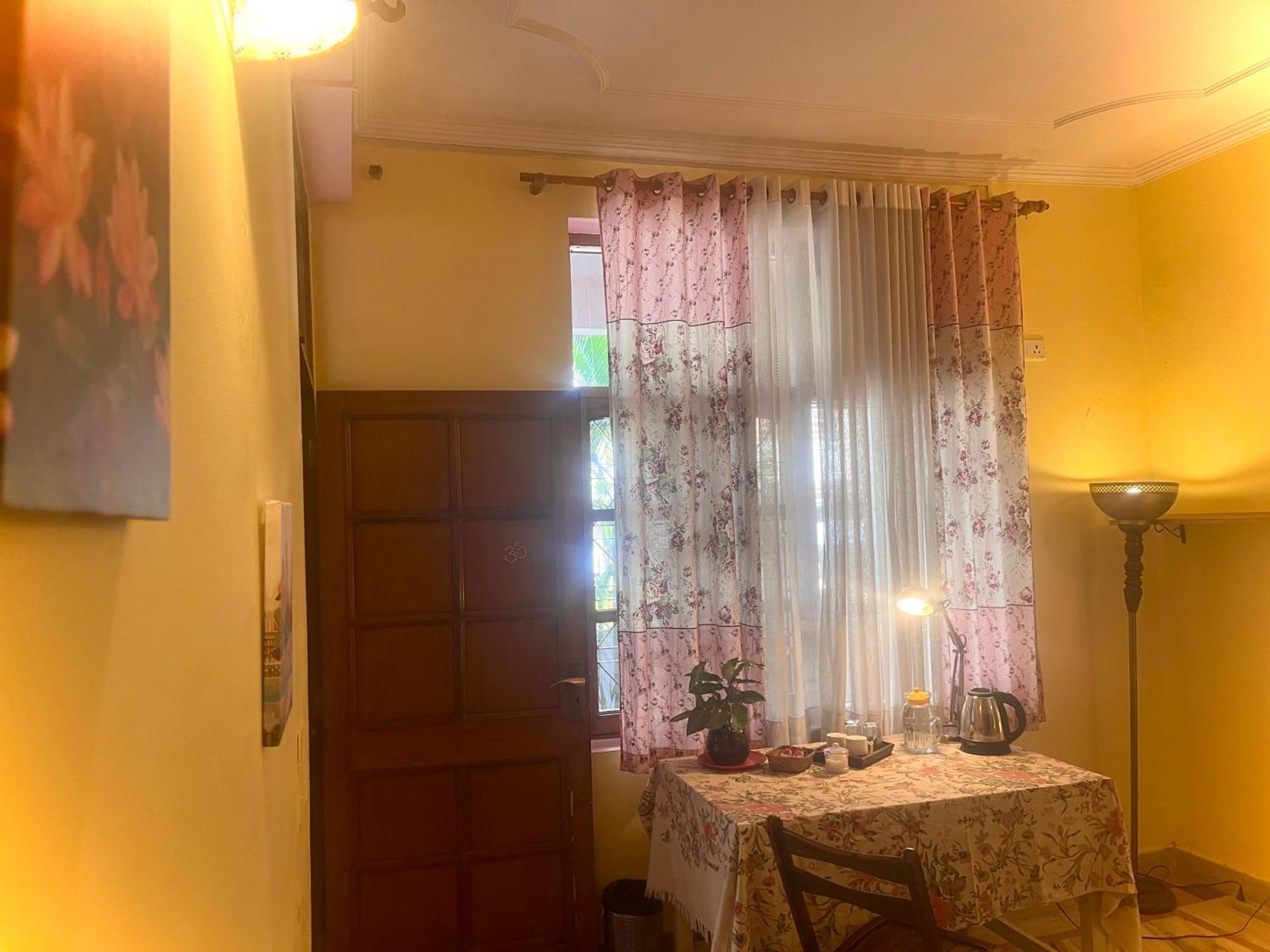 Ganga Vatika Boutique Hotel, Rishīkesh Exteriör bild